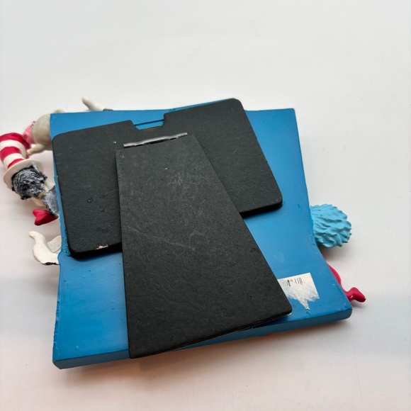 Universal Dr. Seuss Cat in the Hat Islands of Adventure Freestanding Photo Frame - Picture 12 of 16